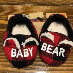 NWT DF by Dearfoams Infant Slippers Size 3/4